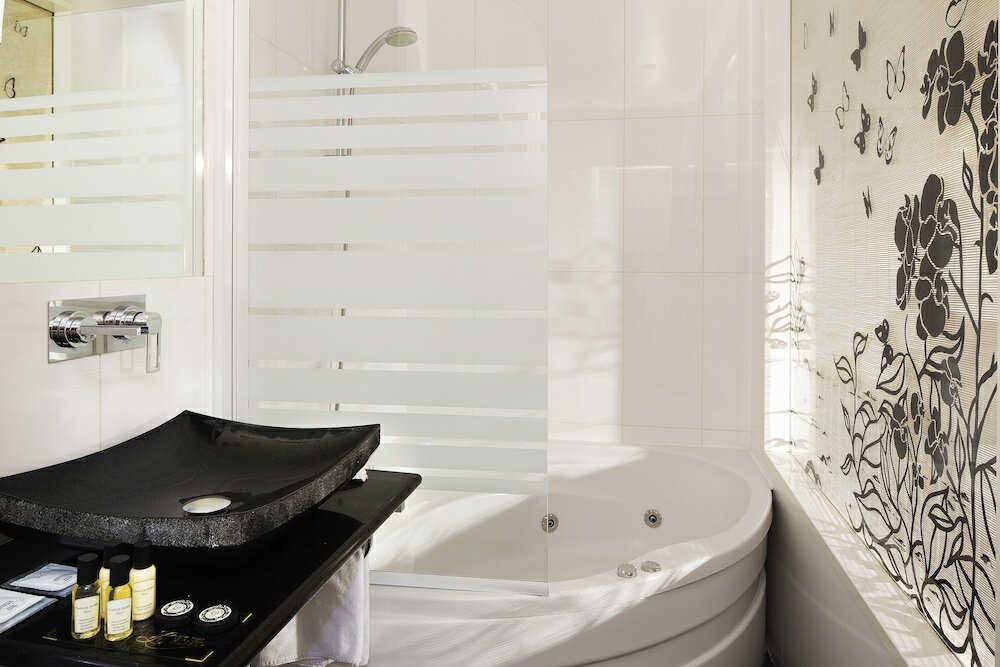 Фото Hôtel Kleber Paris & SPA