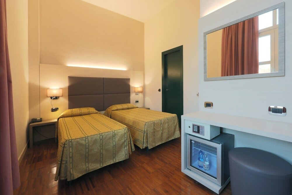 Фото Hotel Campion