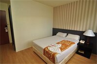 Фото Dynasty Tourist Inn