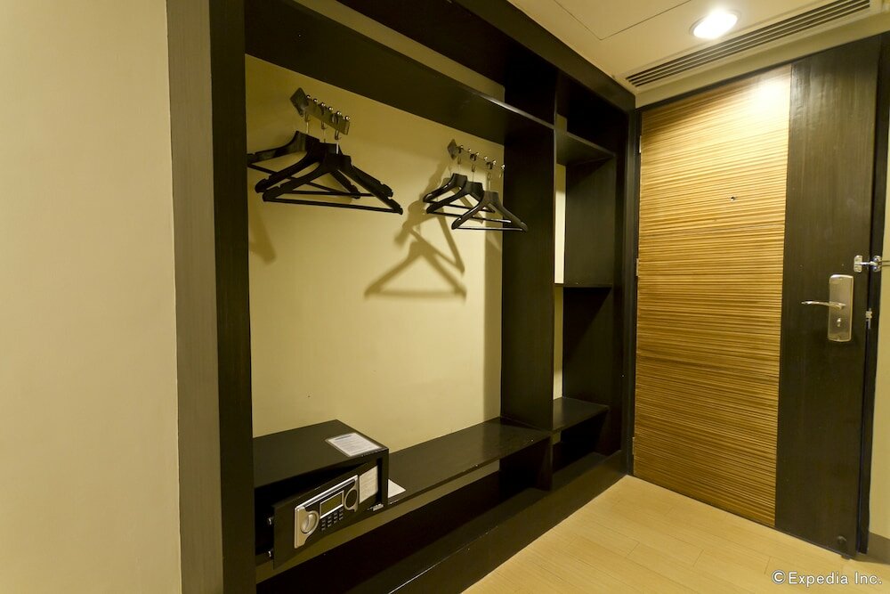 Фото Summit Circle Cebu