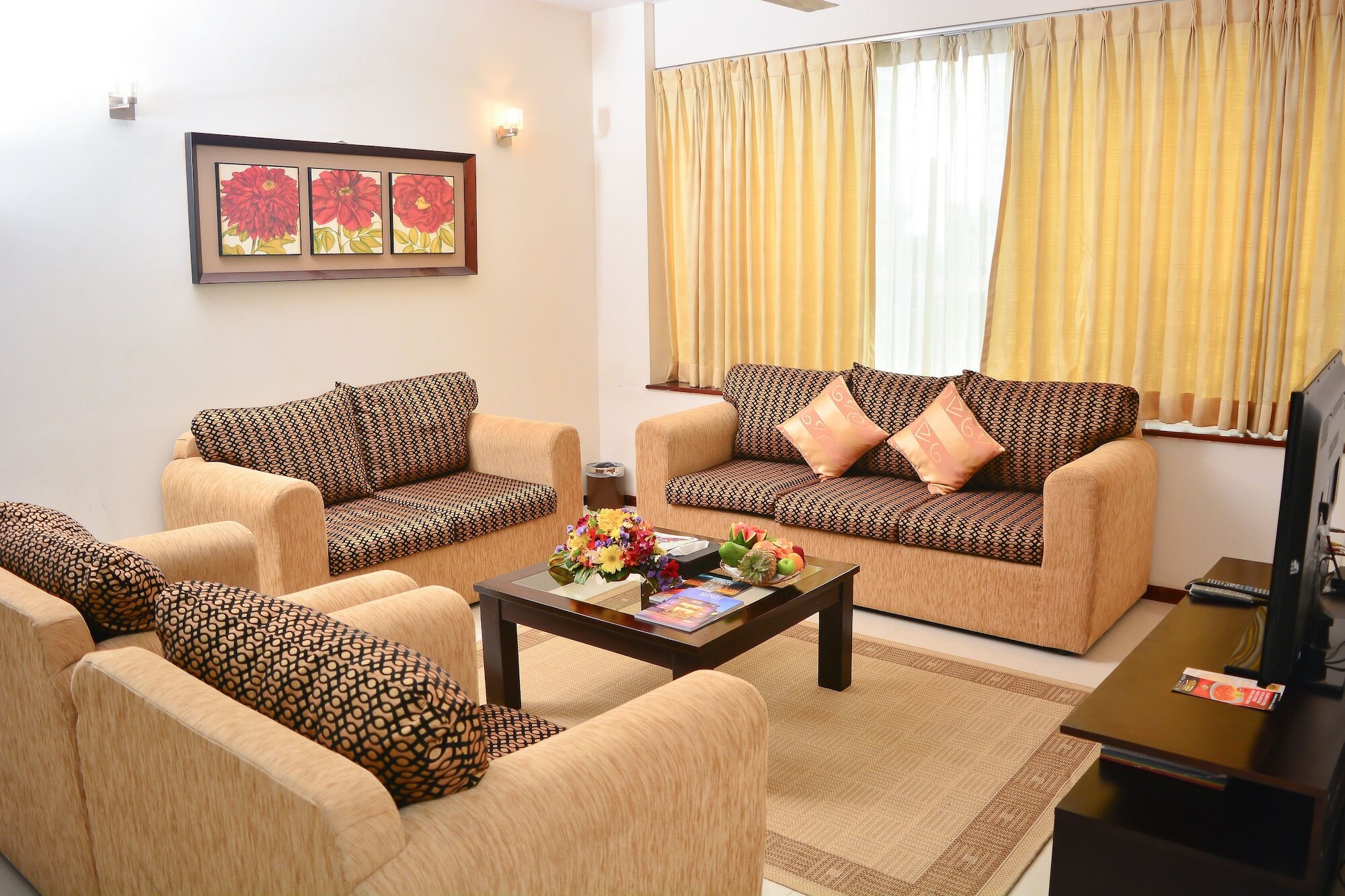 Фото Deluxe 4br Penthouse by Unique Towers