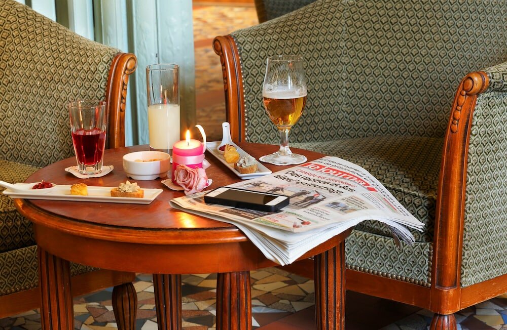 Фото The Originals Boutique, Hostellerie des Trois Pigeons