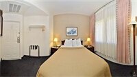 Фото Beachfront Inn and Suites at Dana Point