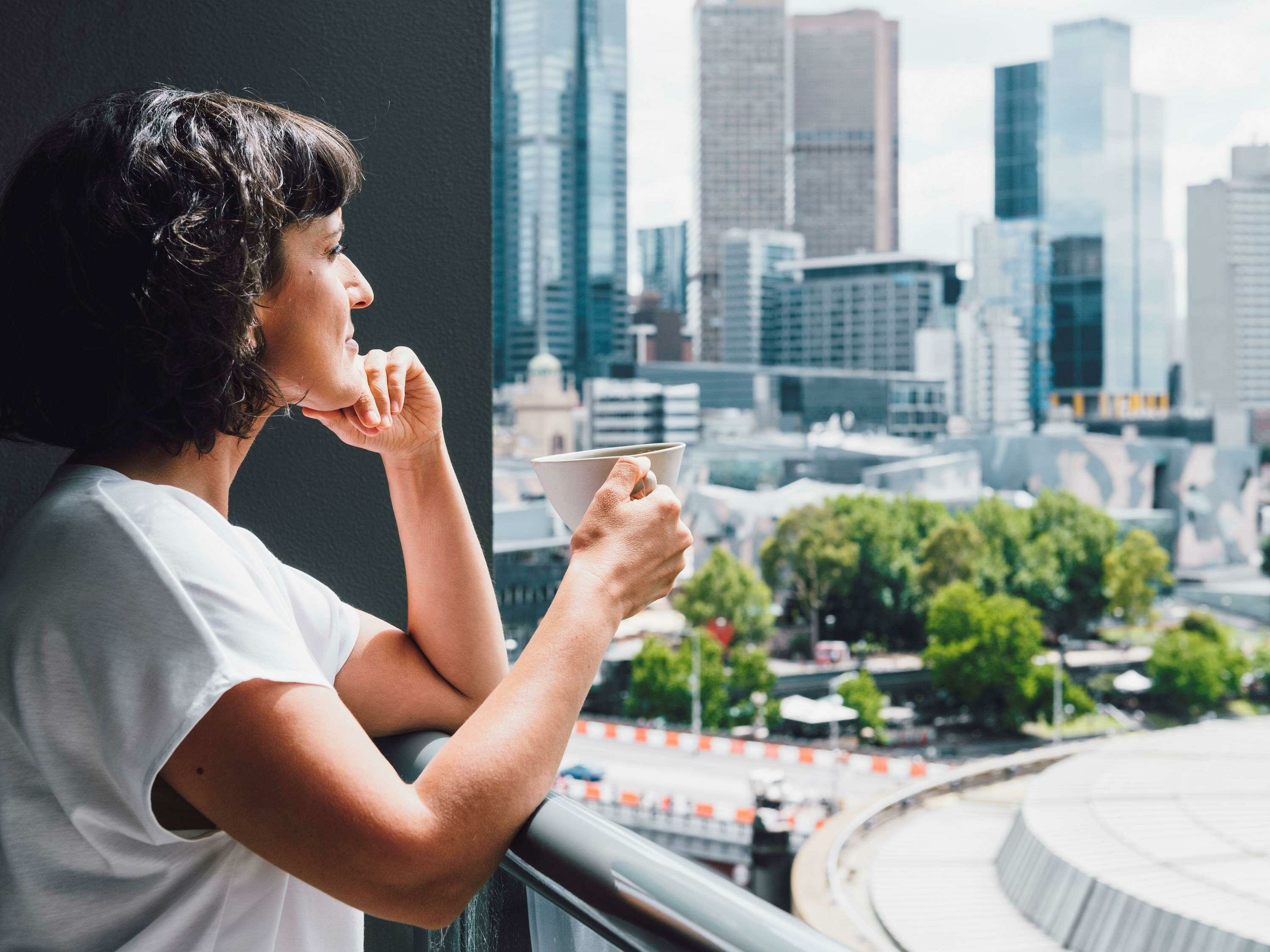 Фото Quay West Suites Melbourne