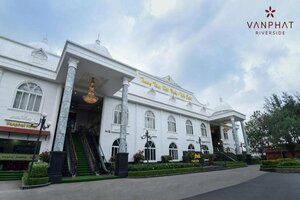 Гостиница Van Phat Riverside Hotel