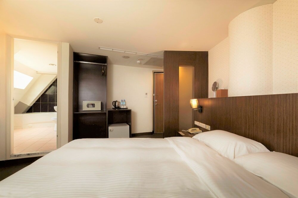 Фото New World Hotel