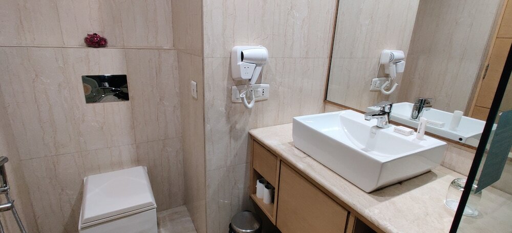 Фото Radiant Globus Hotel