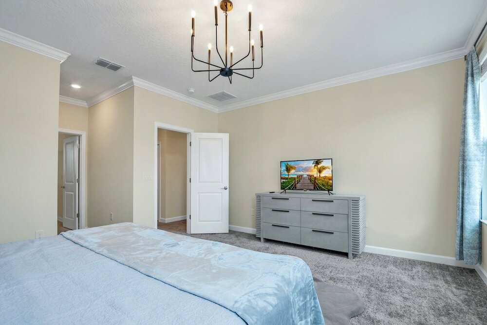 Фото Fantasia @ Storey Lake by Shine Villas № 408