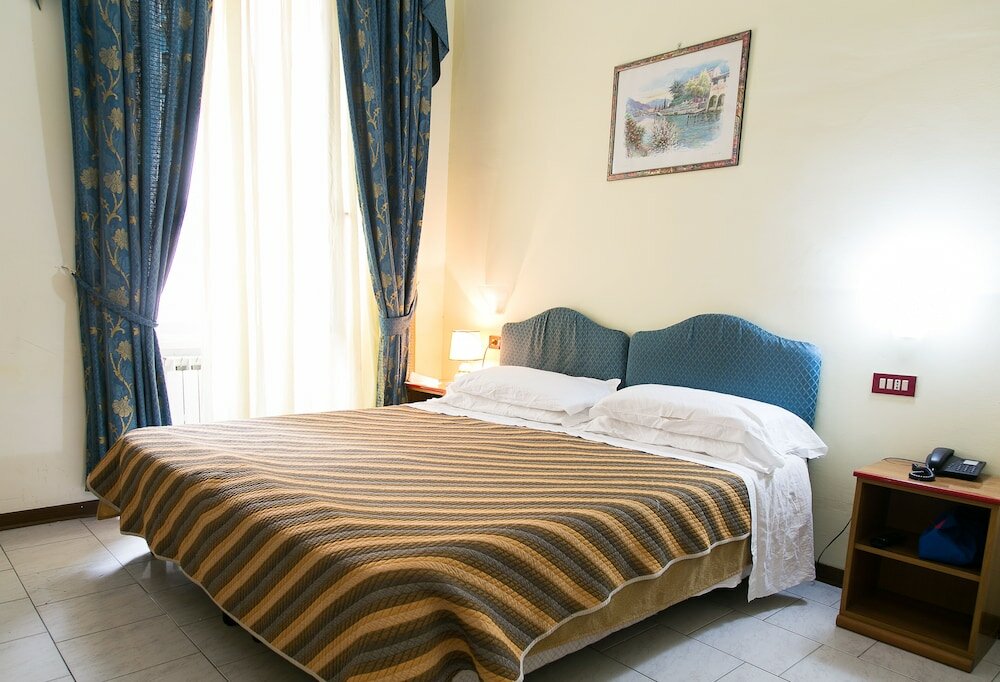 Фото Hotel Altavilla 9