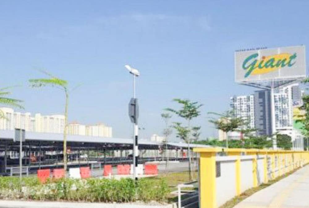 Фото Smile Hotel Danau Kota