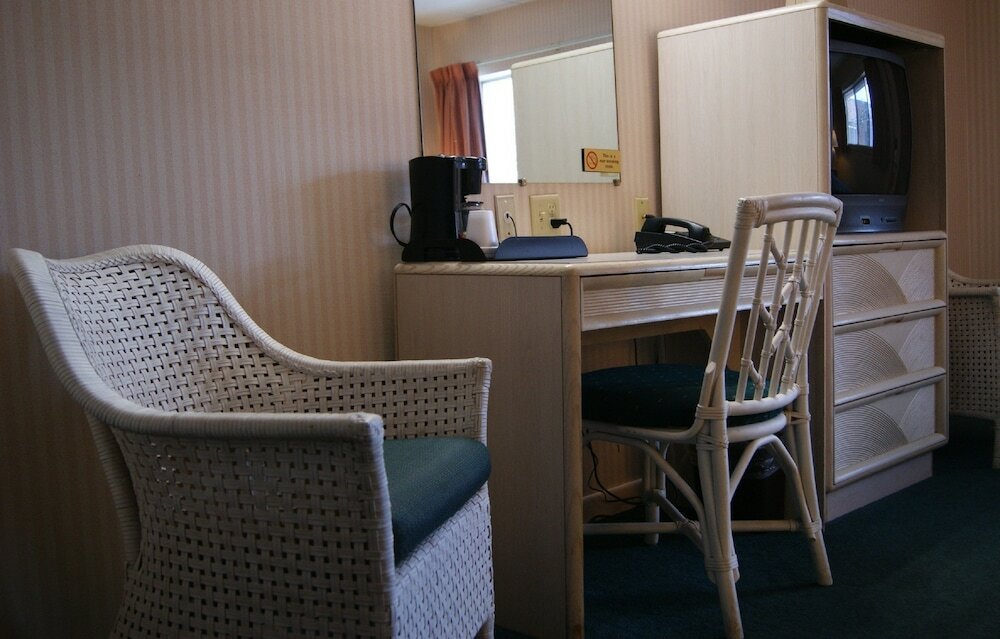 Фото Meadow Court Inn