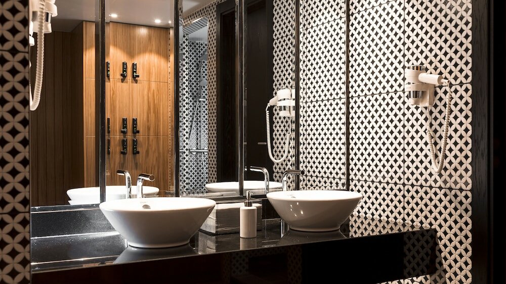 Фото Mercure Hotel Raphael Wien