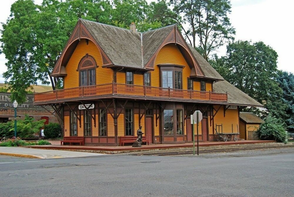 Фото отеля 2