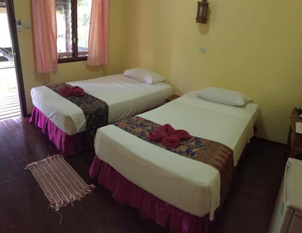 Фото Lanta Pearl Beach Resort