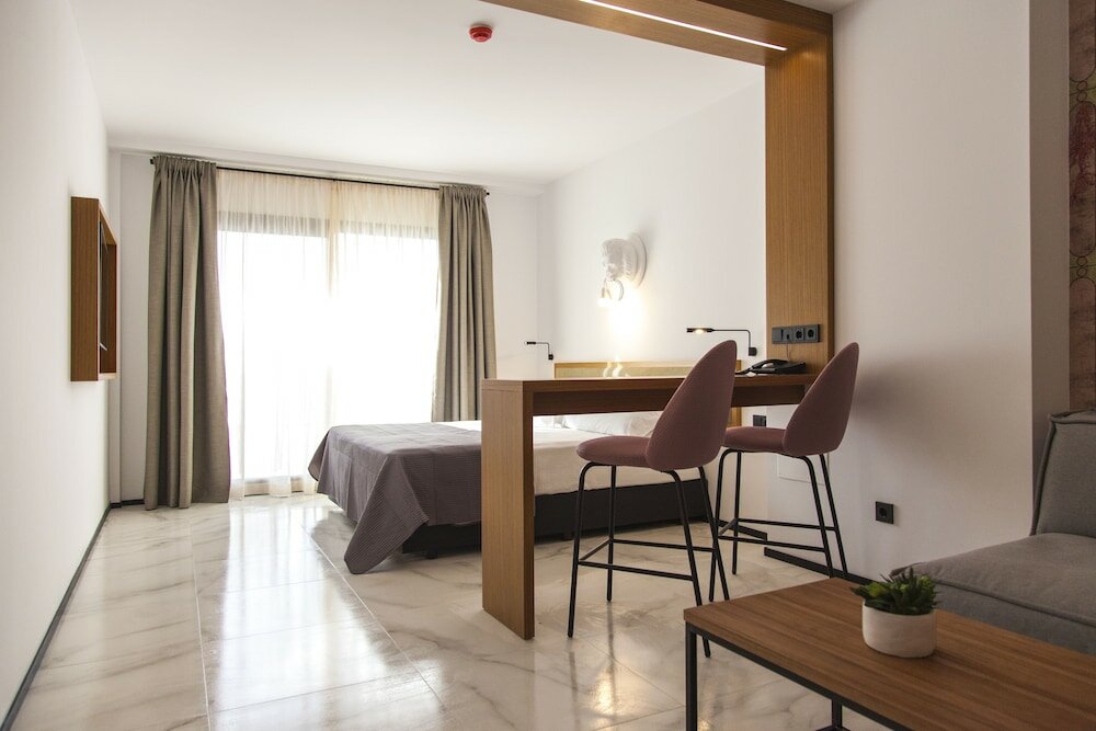 Фото Stic Urban Hotel & SPA
