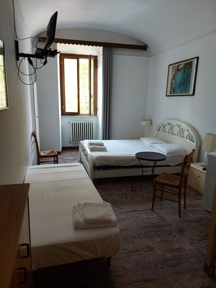 Фото Vatican Rooms Guest House