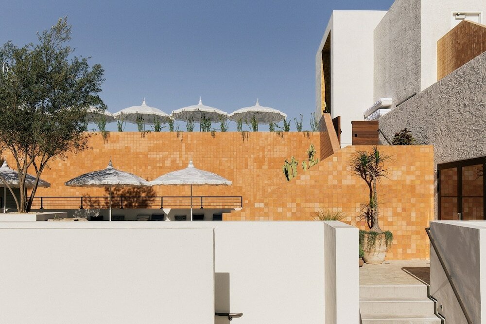 Фото Silver Lake Pool & Inn