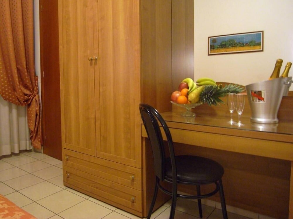 Фото Hotel Mondial