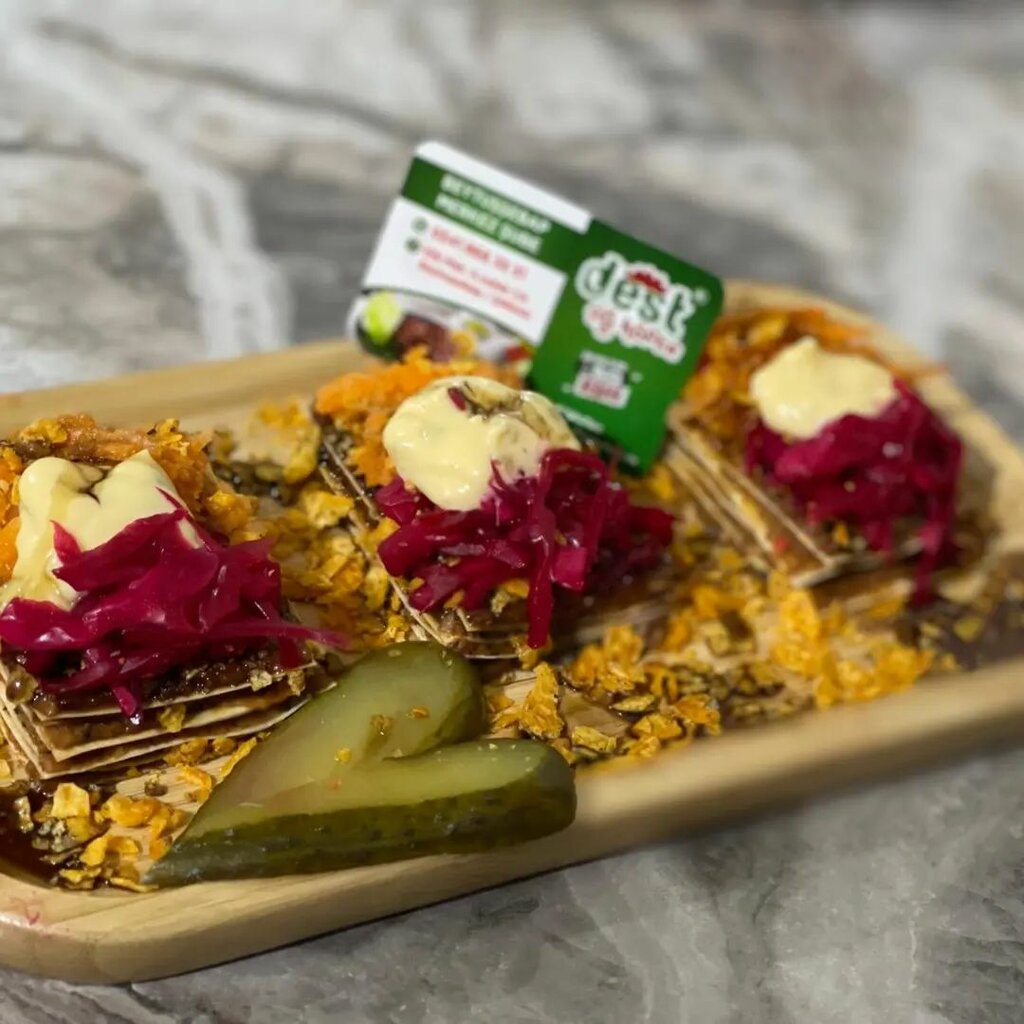 Restaurant Dest Raw Meatball, Batman, photo