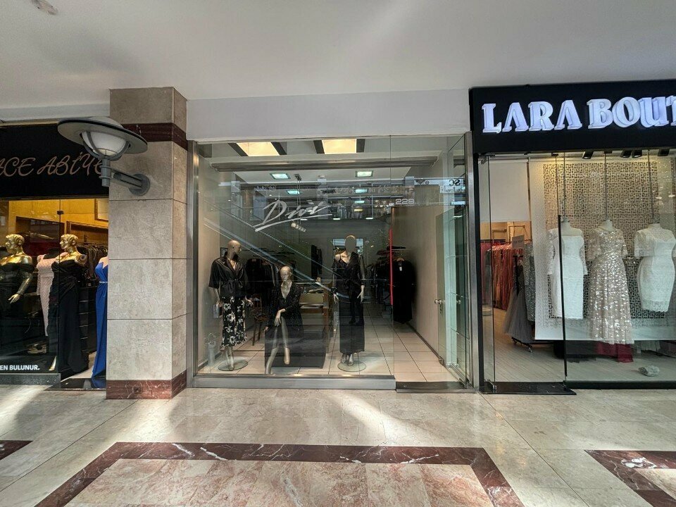 Clothing store Divi, Ankara, photo