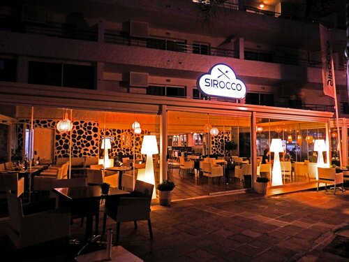 Внешний вид отеля Puerto Azul Marbella в Марбелье, фото 4