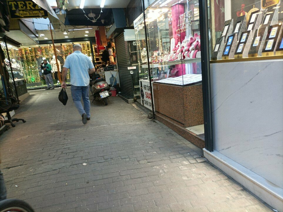 Jewelry store Red, Antalya, photo