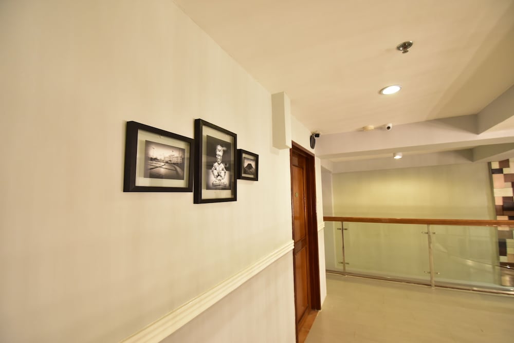 Фото Almont City Hotel