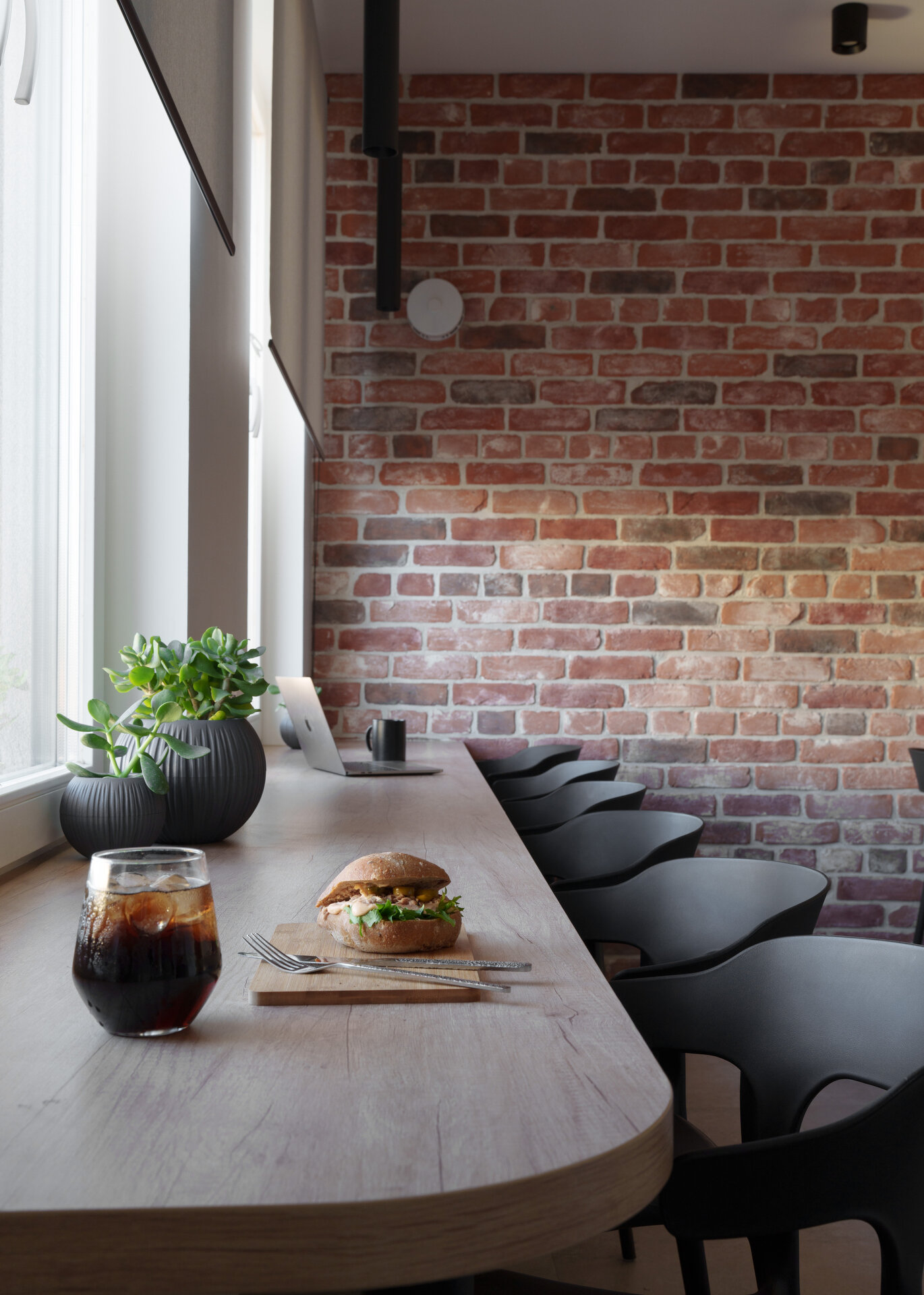 Фото Morfeus Capsule Hotel