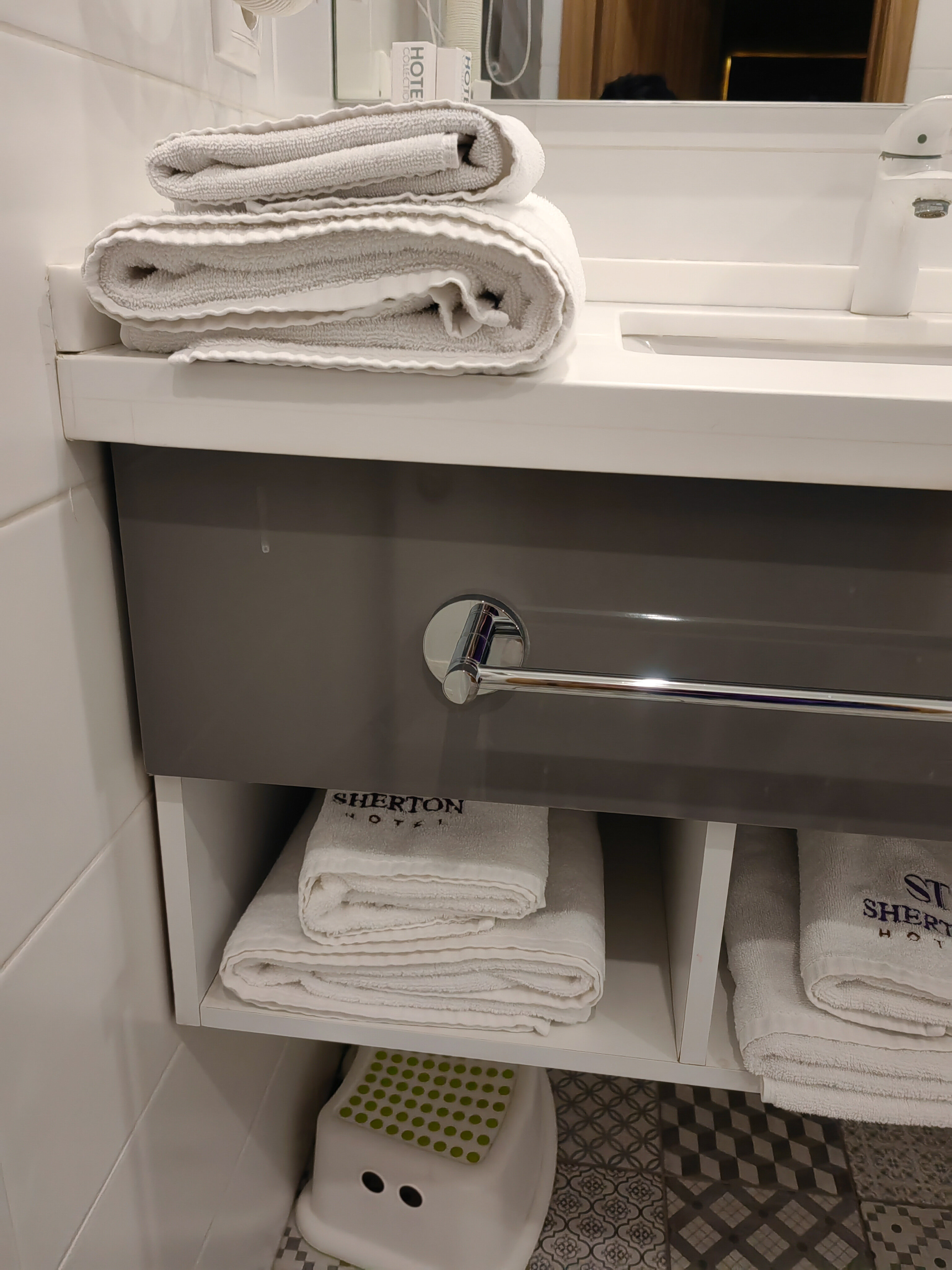 Фото Шертон