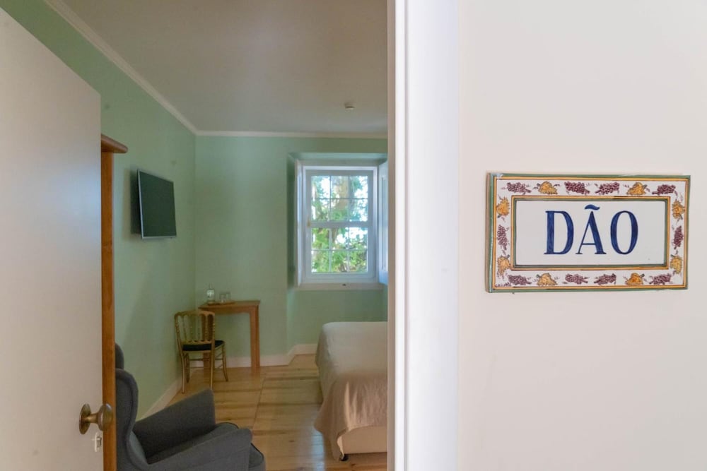 Фото Casa do Vinho Sintra Guest House