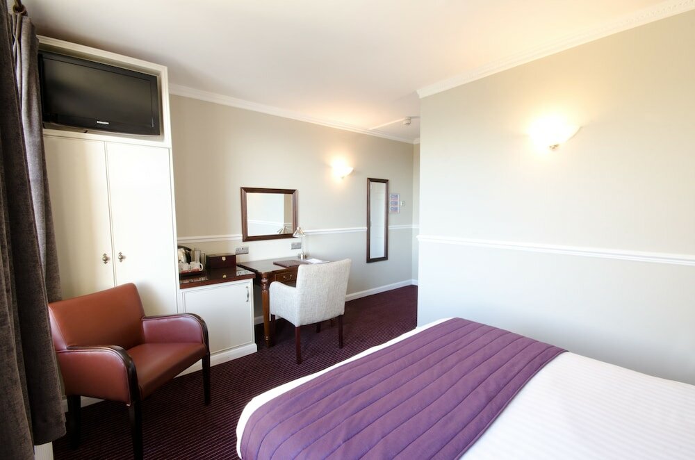 Фото Hatton Court