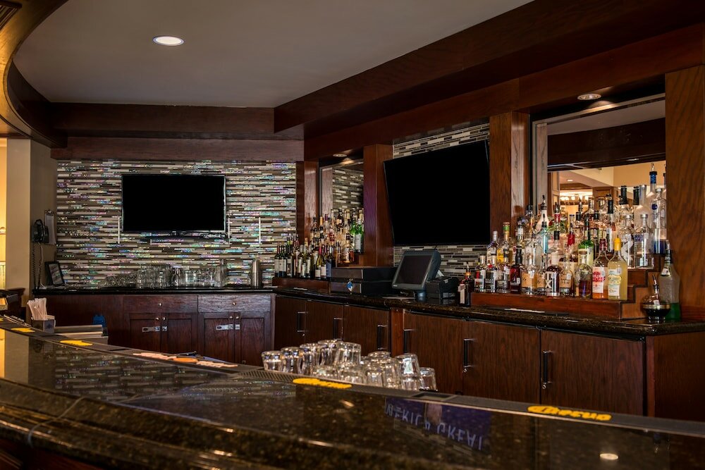 Фото Hilton San Antonio Hill Country