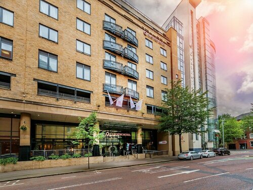 Внешний вид отеля Clayton Hotel Belfast в Белфасте, фото 1