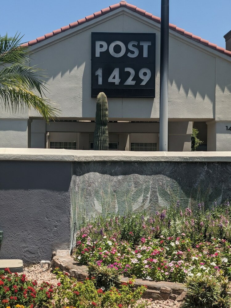 Фото SureStay Plus Hotel by Best Western Tempe University