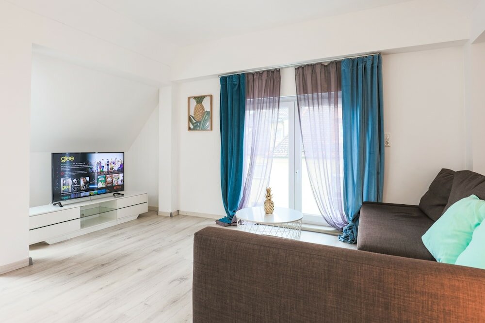 Фото Bright Augsburg Lechhausen