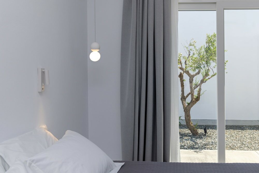 Фото White Holidays Project