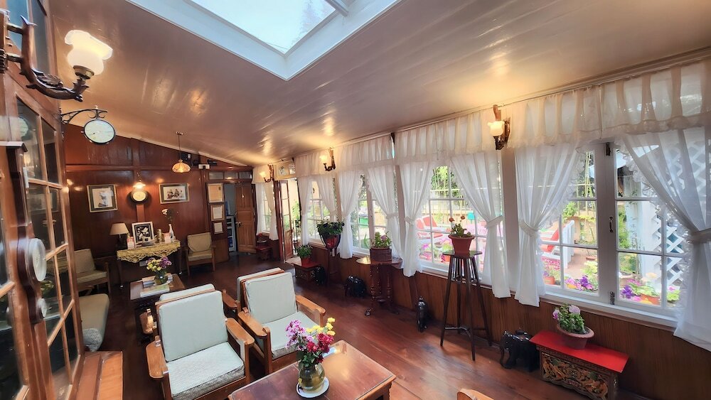 Фото Ivanhoe Hotel A Heritage Property