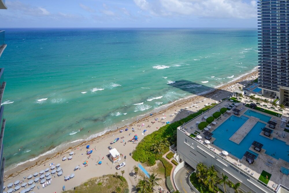 Фото Ocean views from Lux Condo at Hyde Beach