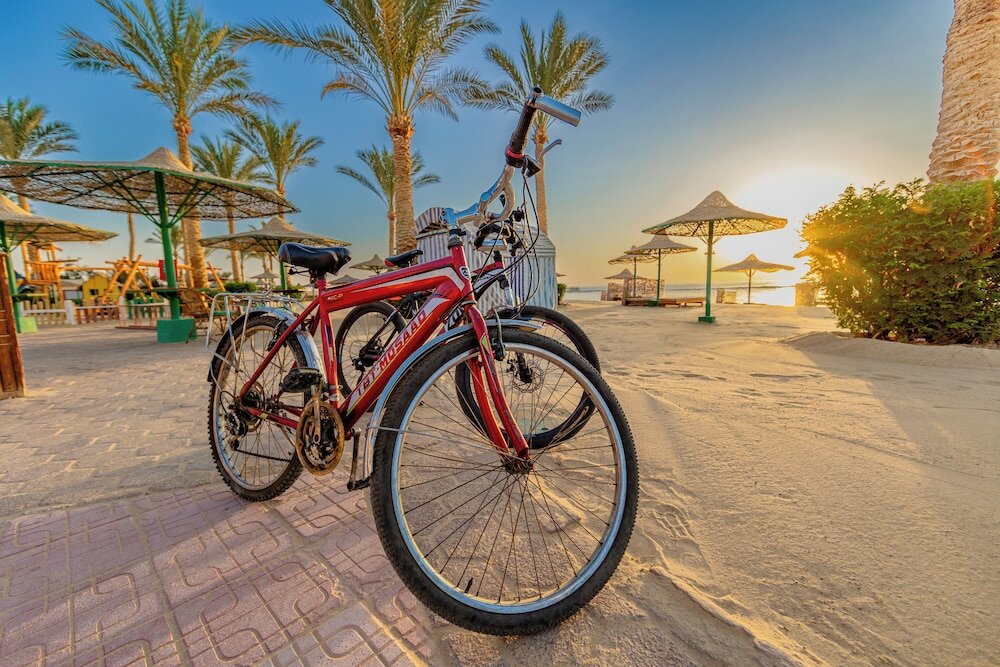 Фото Flamenco Beach and Resort