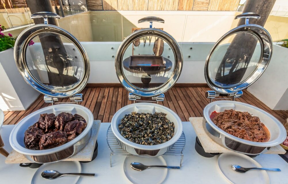 Фото Апартаменты The Fives Downtown Hotel & Residences, Curio Collection by Hilton