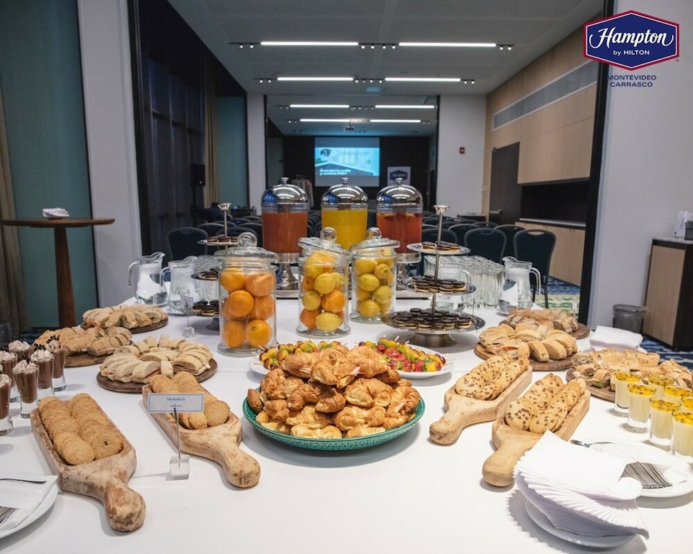 Фото Hampton by Hilton Montevideo Carrasco