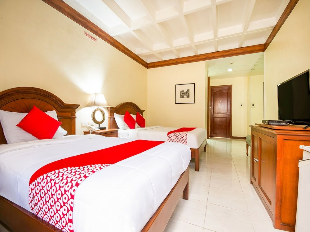 Фото Vaccinated Staff - Capital O 465 Ford's Inn