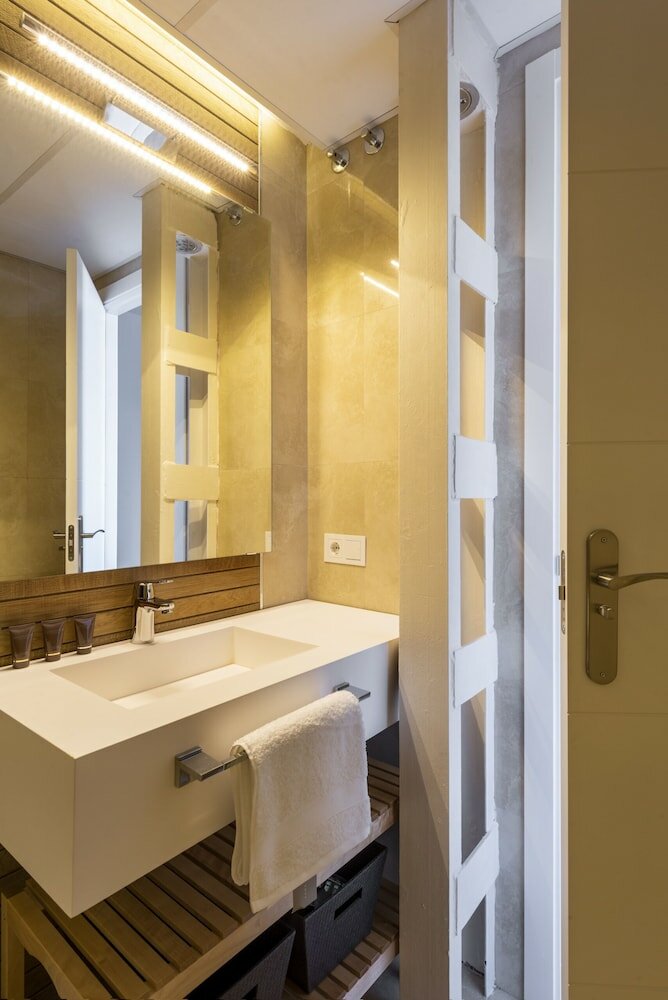 Фото Brand New Apartment With Terrace, Prime Location - Murillo