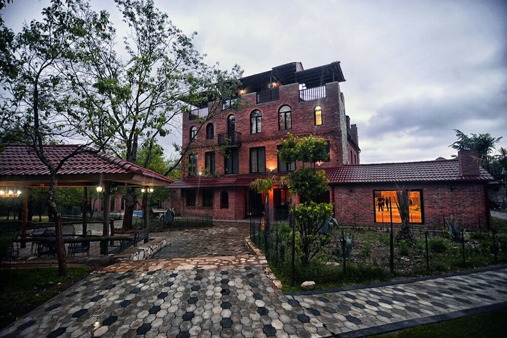 Фото Имение Чиковани