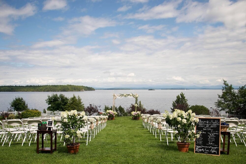 Фото Valcour Inn & Boathouse