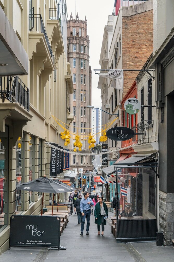 Фото Elegant Apartment With City View