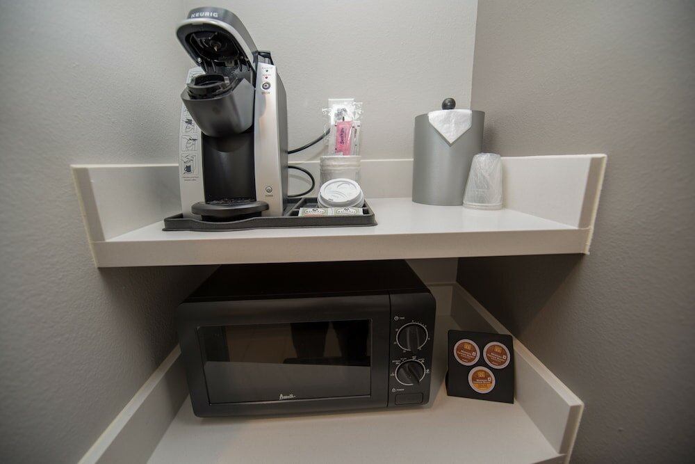 Фото Holiday Inn Express & Suites Lake Charles South Casino Area, an Ihg Hotel