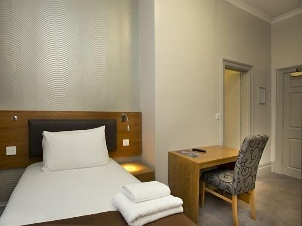 Фото The Goddard Arms