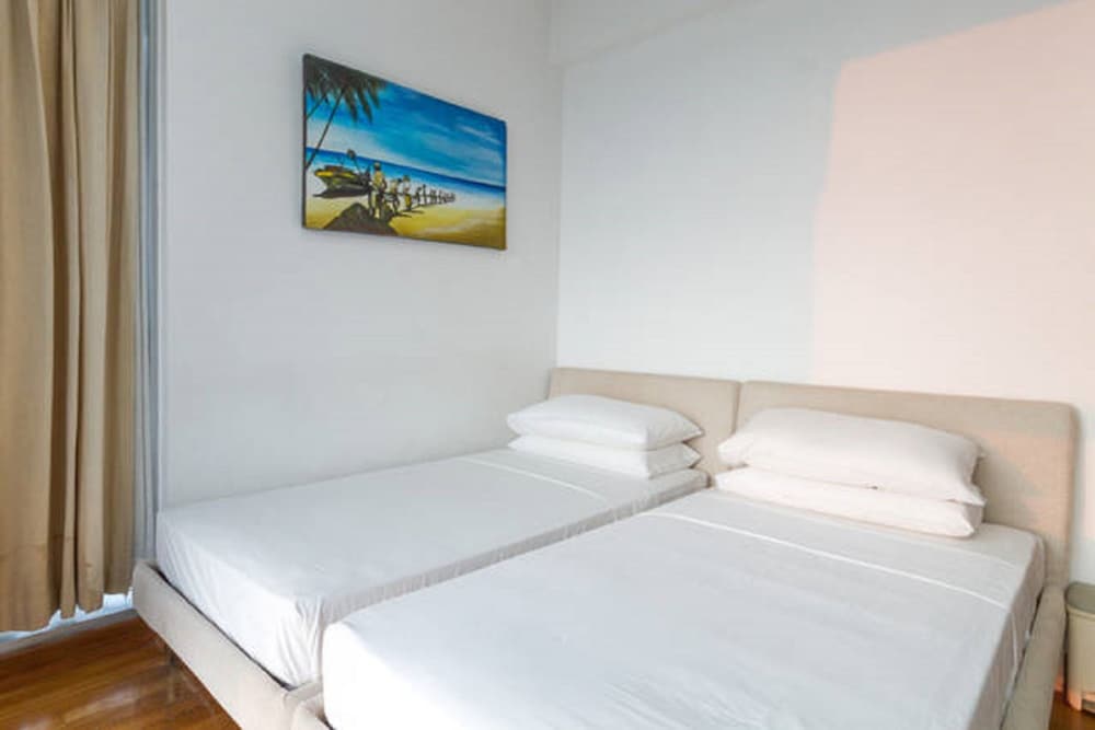 Фото Sea View Luxury Monarch Apartment