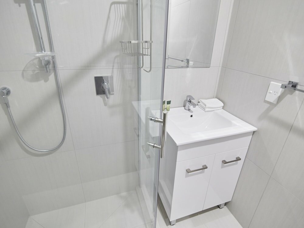 Фото Three Palms Lodge